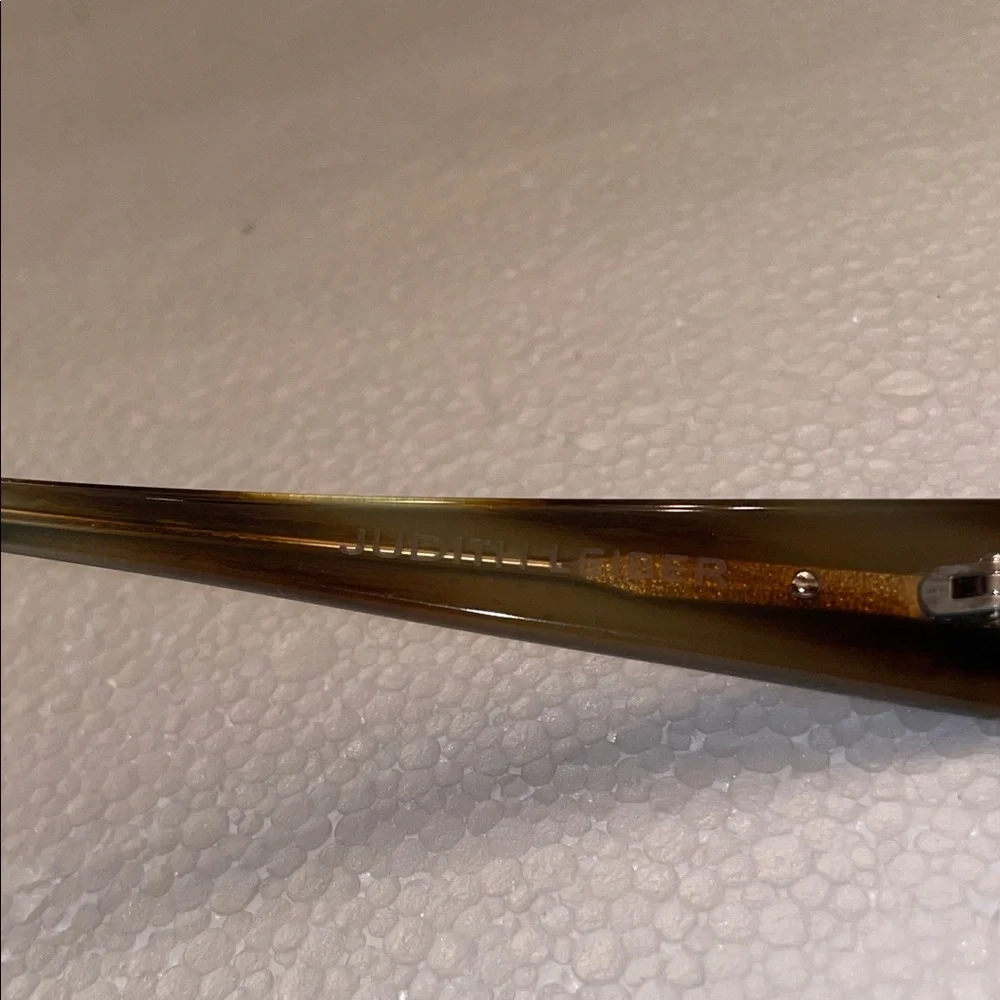 Chic Judith Leiber Black and Brown Women's Sunglasses